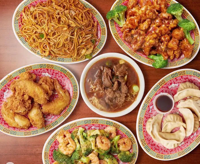 Tom's II Kitchen Picture 7