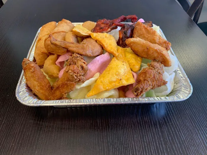 Tom's II Kitchen Picture 3