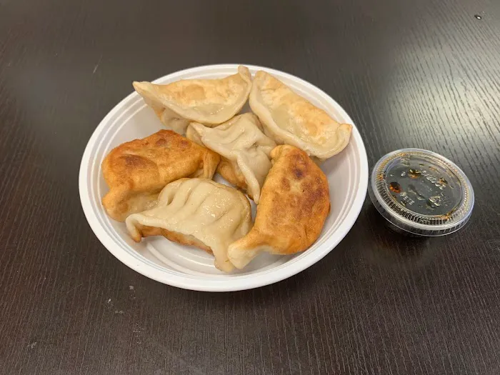 Tom's II Kitchen Picture 6