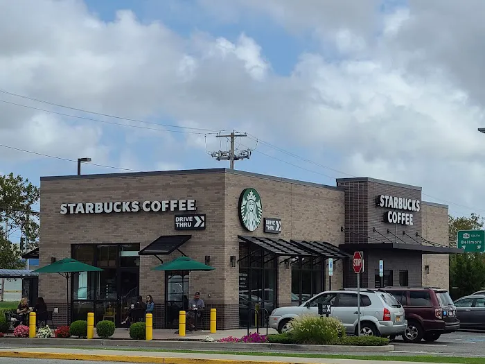 Starbucks Picture 10