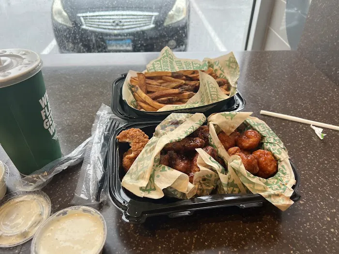 Wingstop Picture 9