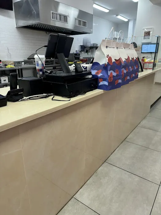 T-swirl Crepe - Hicksville Picture 1