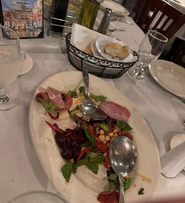 La Famiglia Picture 5