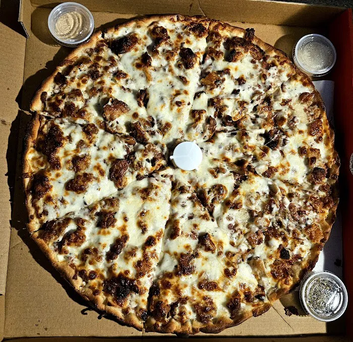 Mama Lino's Pizzeria Picture 3