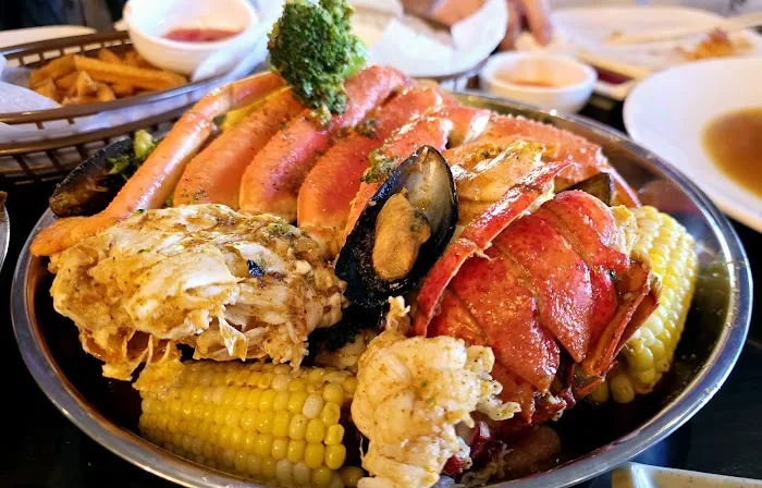 Sexy Crab Cajun Seafood, Sushi & Bar - All You Can Eat Hicksville Picture 4