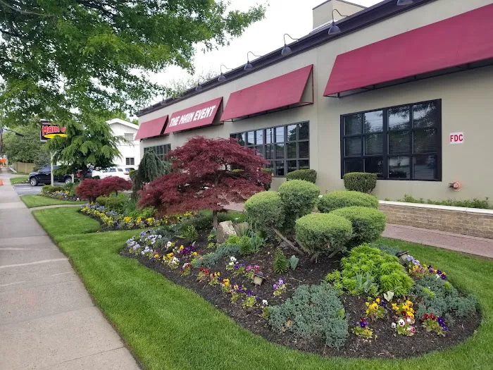 The Main Event Picture 3