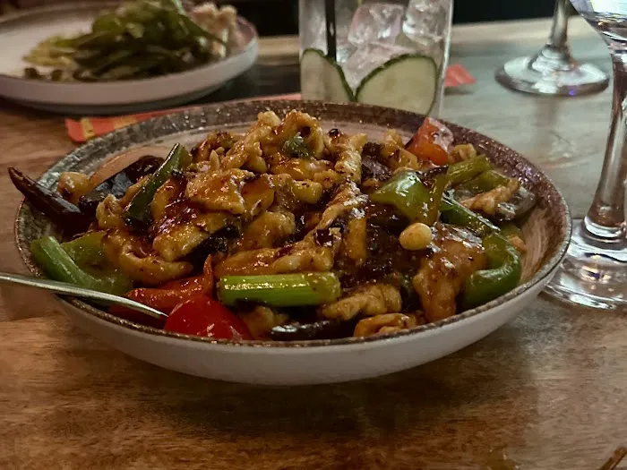 Jade Eatery and Lounge Picture 3