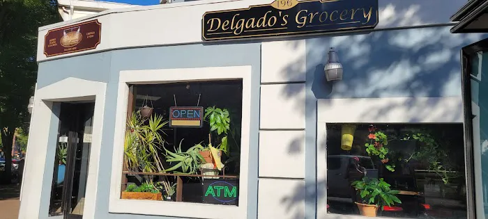 Delgado's Deli Grocery Picture 3