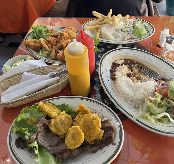 Amazonas Restaurant Picture 3