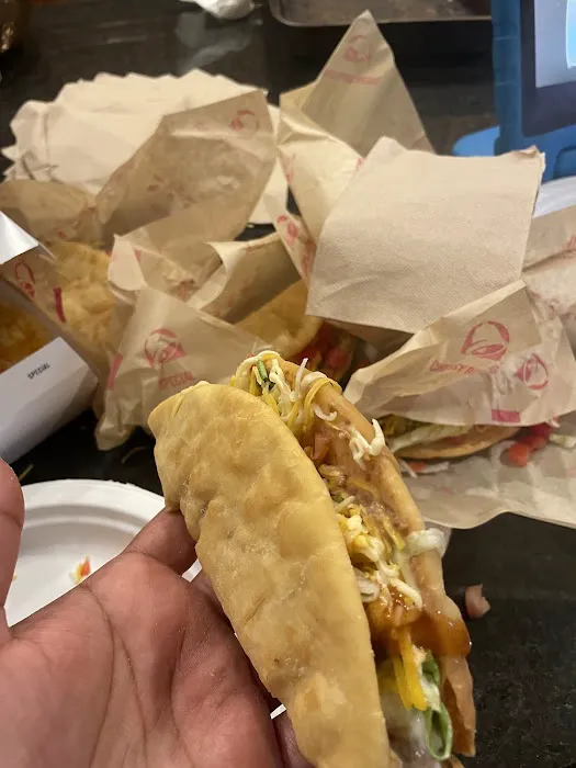 Taco Bell / KFC Picture 7