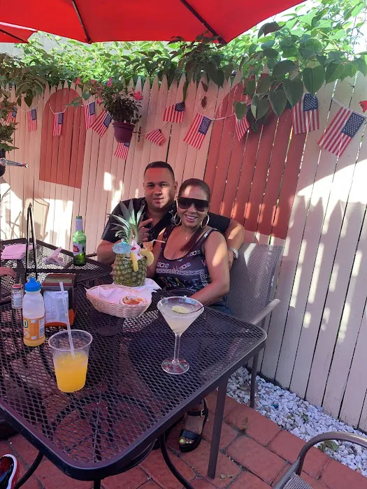 Mia Grill & Bar Picture 3