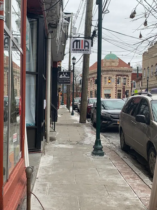 Mia Grill & Bar Picture 6