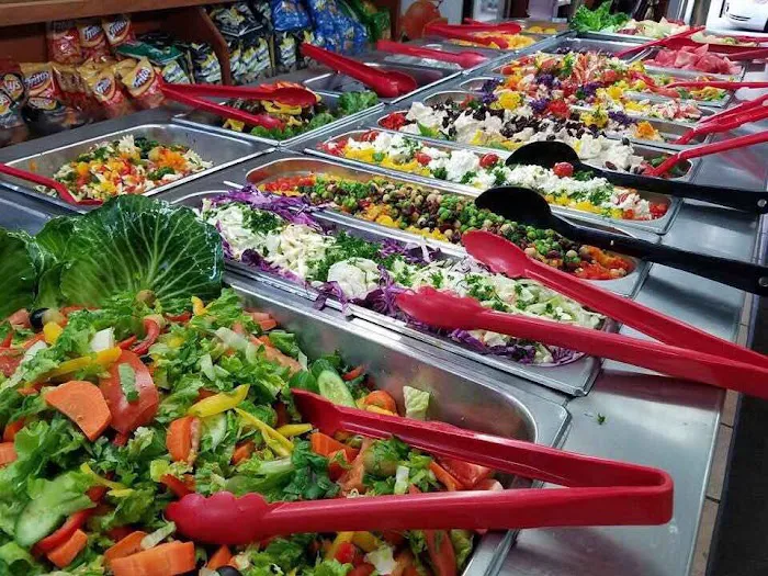 D & D Deli Catering & Bakery Picture 10