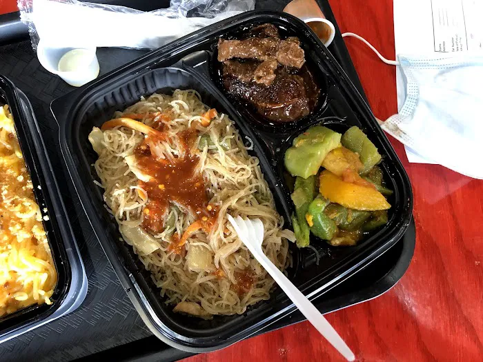 Tropical Hut Filipino Cuisine Picture 3