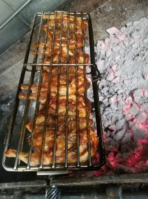 El Rey Del Pollo Picture 7