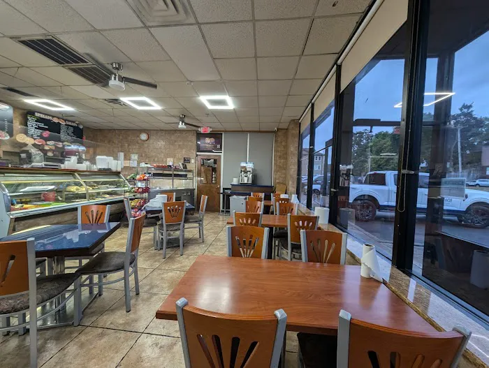 Eli's Bagel Shop Picture 6