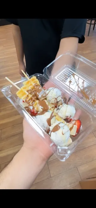 4 Halal guys Picture 7