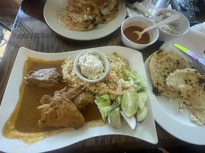 Pupusa Magica Restaurante Salvadoreño Picture 10