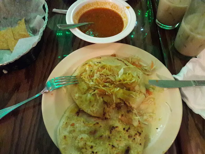 Pupusa Magica Restaurante Salvadoreño Picture 3