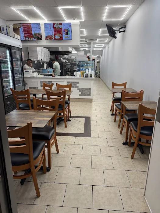 Yummy's Pizza - Spring Valley Picture 5