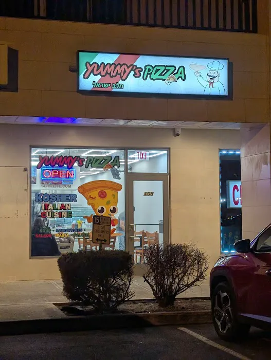 Yummy's Pizza - Spring Valley Picture 3