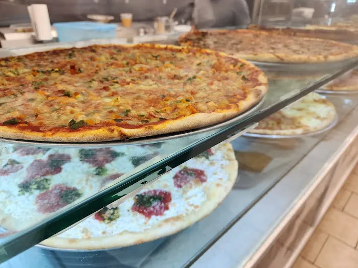 Yummy's Pizza - Spring Valley Picture 10