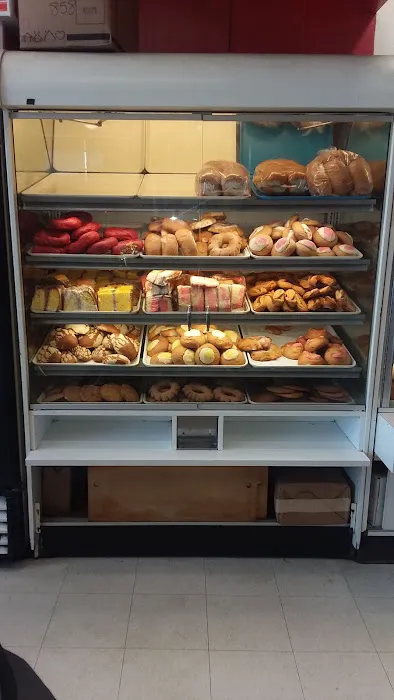 Super Pan Bakery Panadería Hispana Picture 5