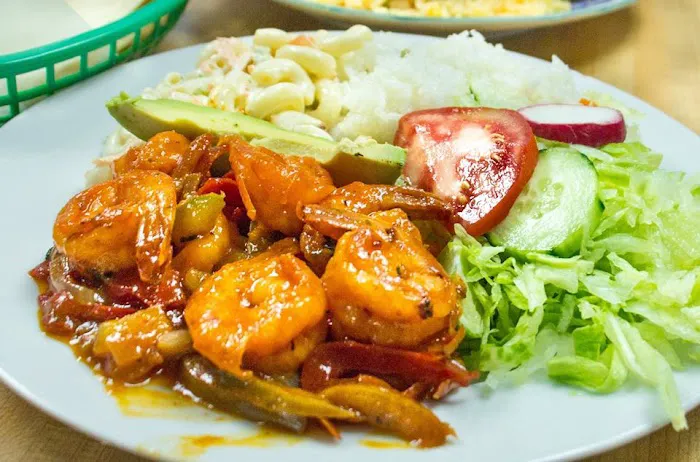 Americas Unidas Deli Picture 4