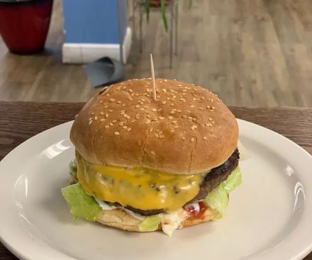 Americas Unidas Deli