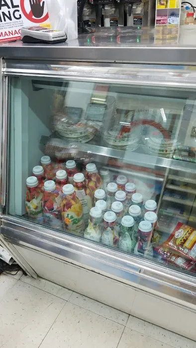 Naza Deli and Bodega Picture 3