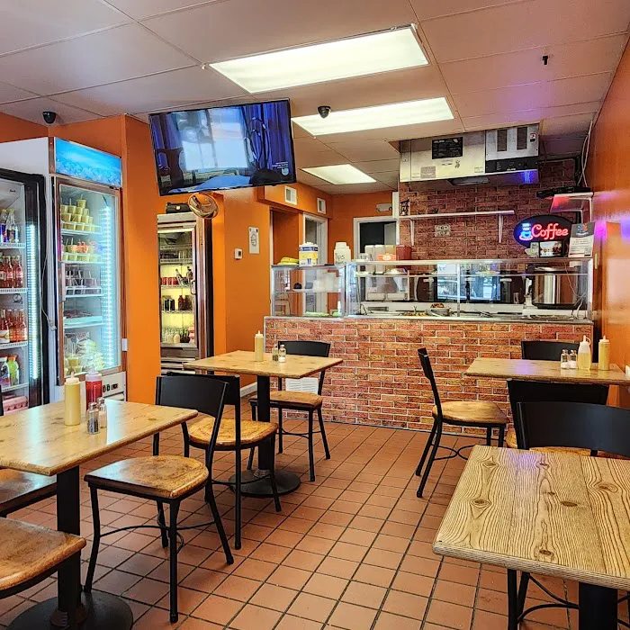 La Parada Deli & Coffee Picture 6