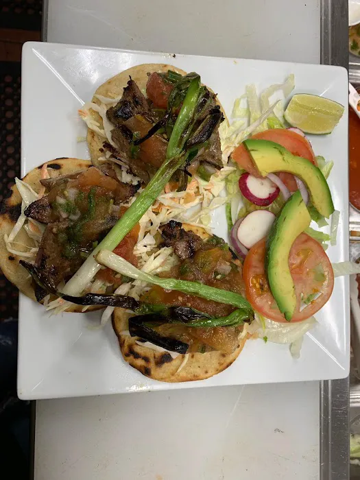 LA CASA CHAPINA RESTAURANT INC Picture 8