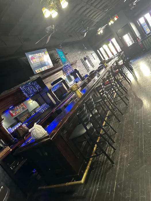 503 Restaurant II Picture 9