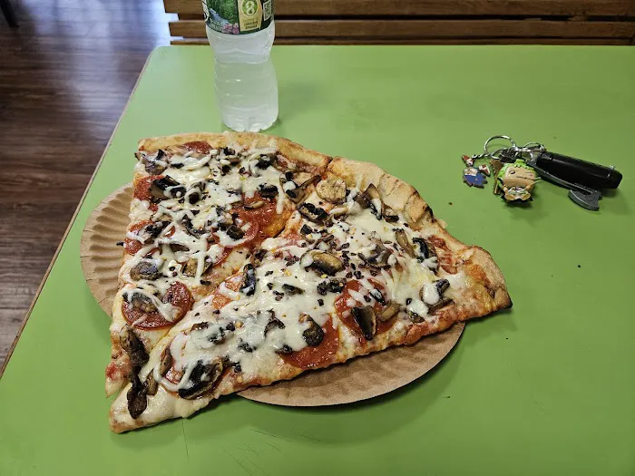 Pantano's Pizzeria & Deli Picture 4