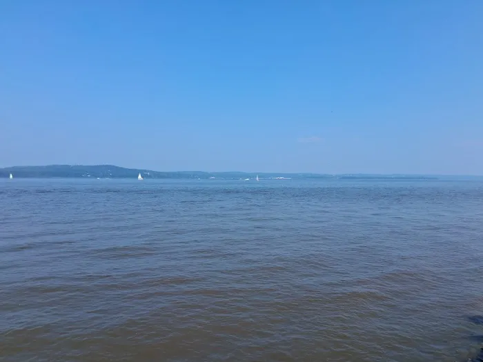 Hudson Water Club Picture 2