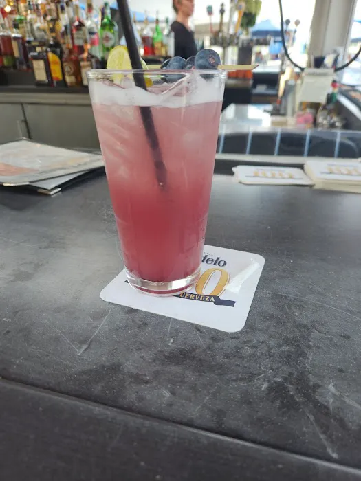 Hudson Water Club Picture 1