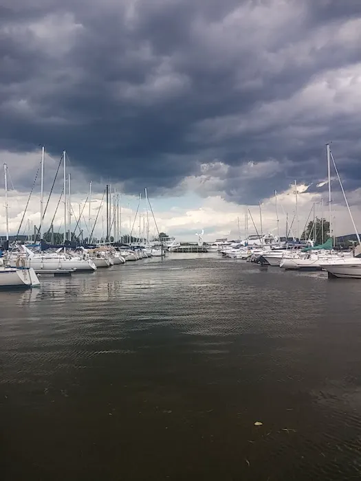 Hudson Water Club Picture 8