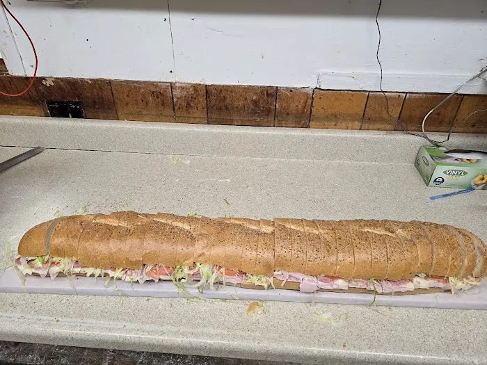 Lane Deli & Pizza Picture 4