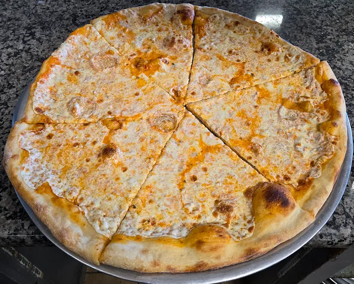 Bruno's On Main Picture 2