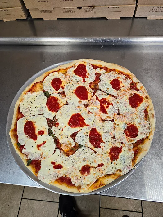 Bruno's On Main Picture 4