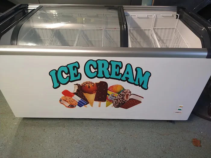 VMQ Ice Cream Distributors Picture 9