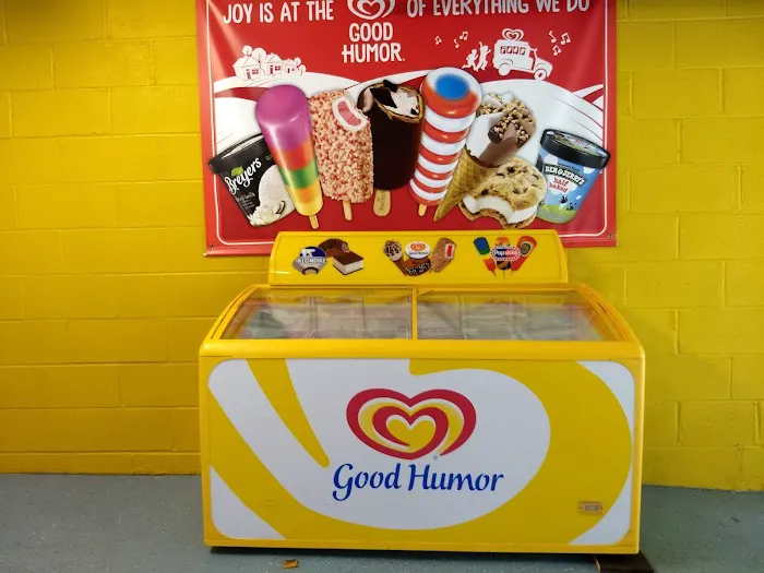 VMQ Ice Cream Distributors Picture 7