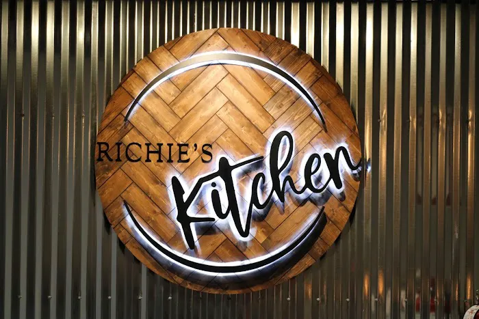 Richie's Kitchen Picture 4