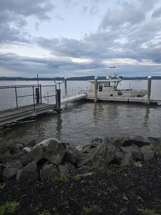 Don Coqui On The Hudson Picture 1