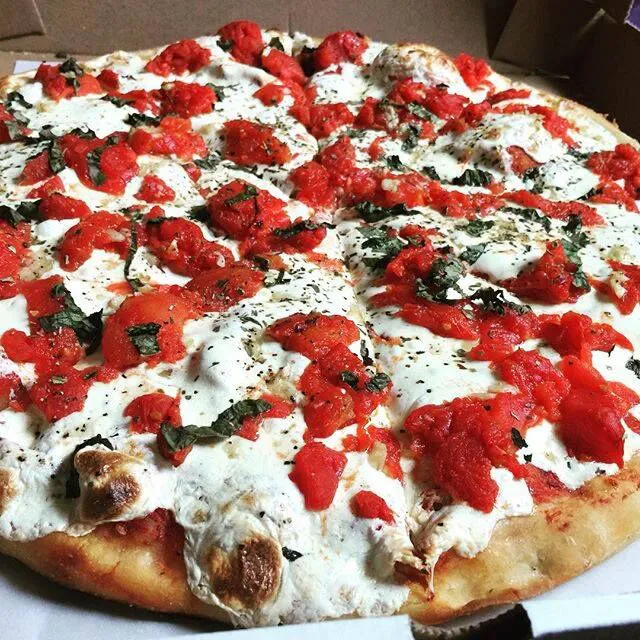 Calabria Pizza Picture 7