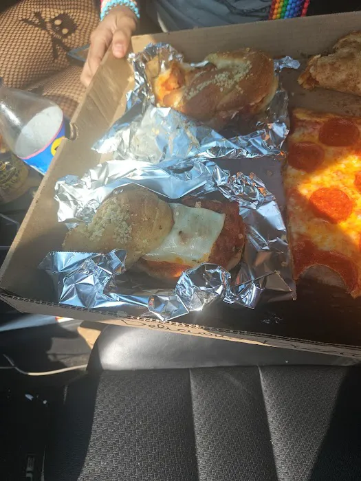 Pronto Pizzeria and Restaurant Picture 8