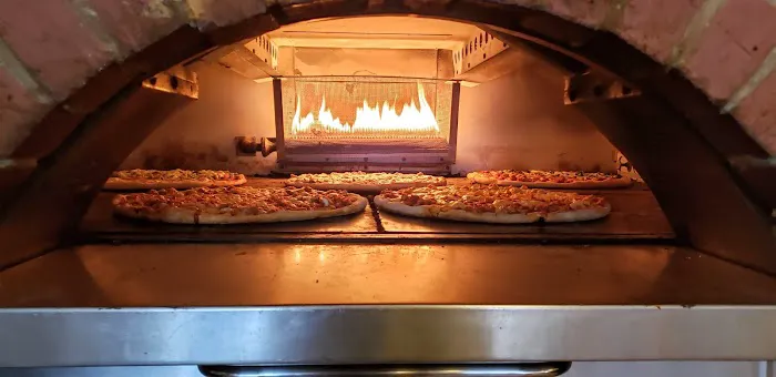 Pronto Pizzeria and Restaurant Picture 2