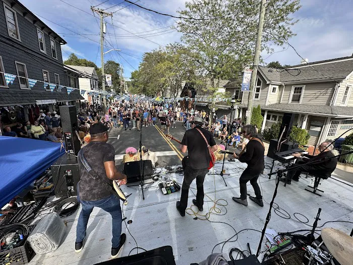 Croton Tapsmith Picture 1