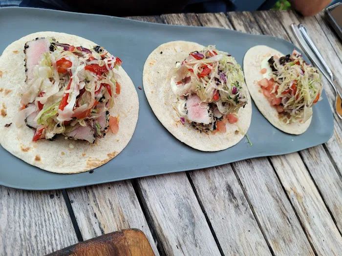 105 Twenty Bar & Grill Picture 7