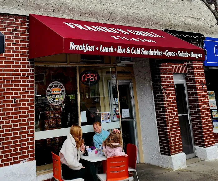 Franki's Sandwich and Grill Picture 10